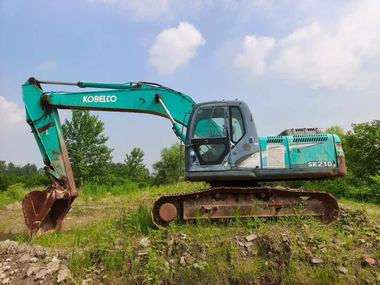 Buy Kobelco SK200-8 Used Excavator