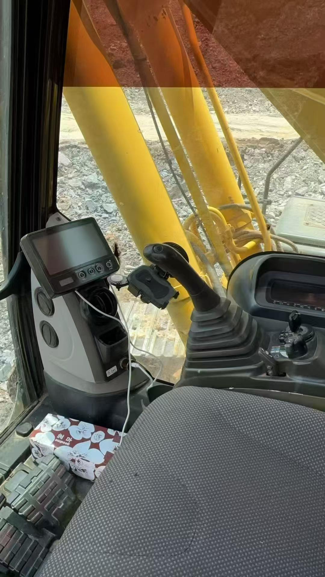 Buy Sumitomo SH200A5 Used Excavator / 7 Buy Sumitomo SH200A5 Used Excavator / 7