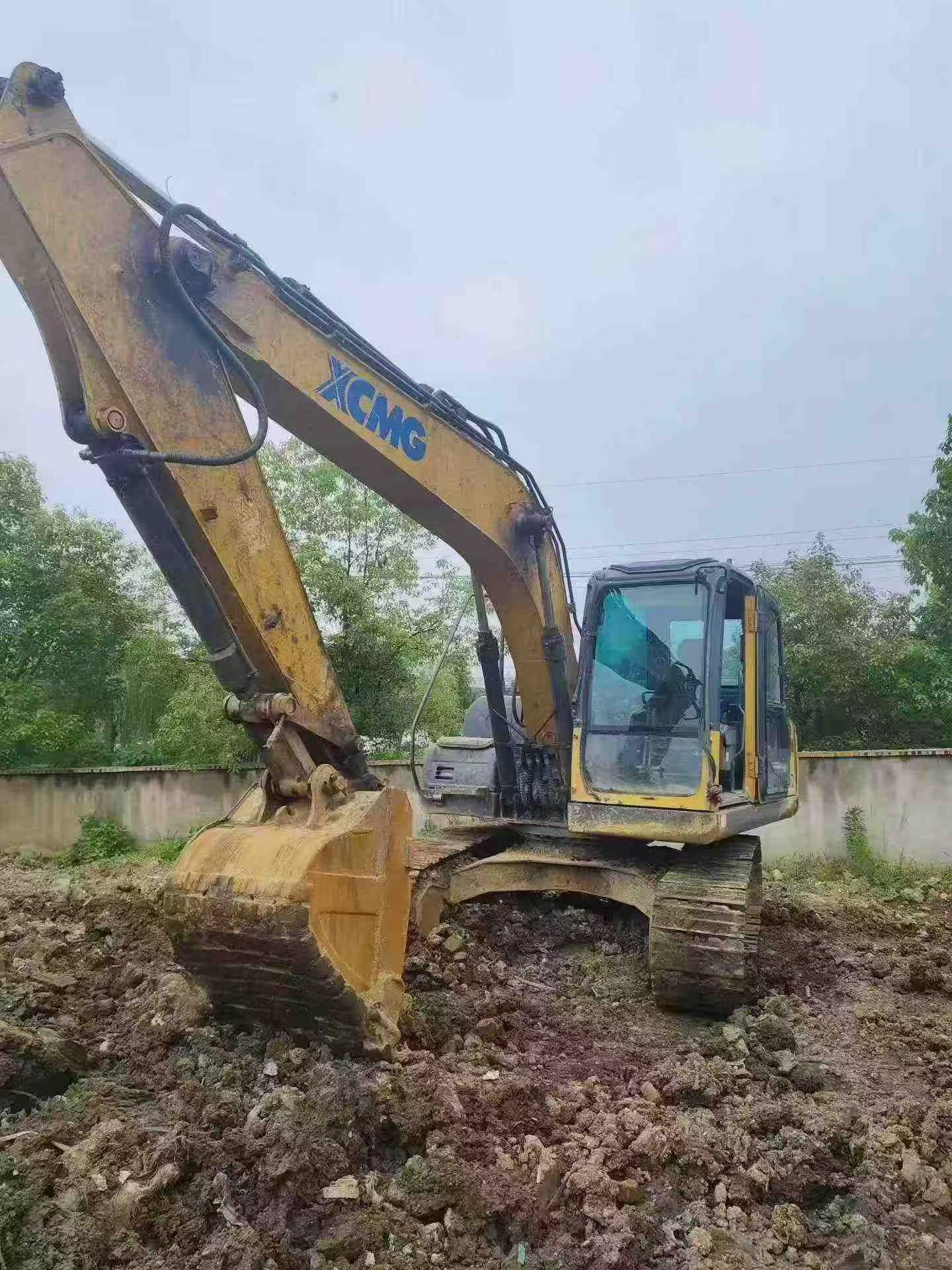 Buy XCMG XE135B Used Excavator Buy XCMG XE135B Used Excavator