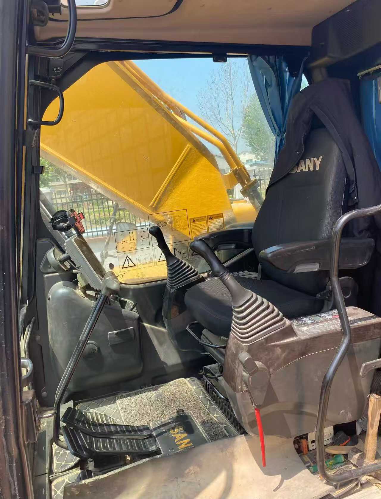 Buy Sany SY200C Used Excavator / 9 Buy Sany SY200C Used Excavator / 9