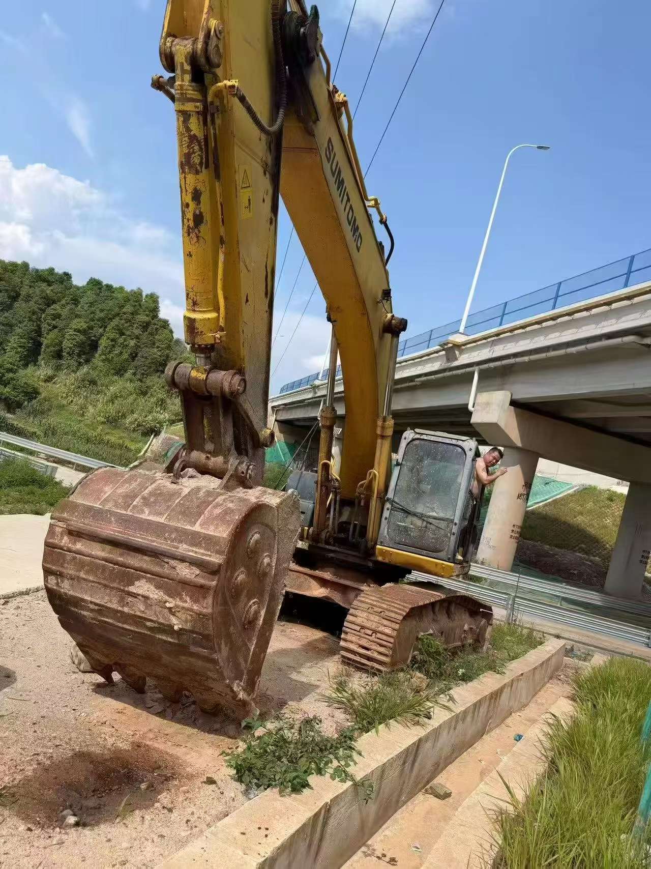 شراء حفارة Sumitomo SH350-5 مستعملة / 6
