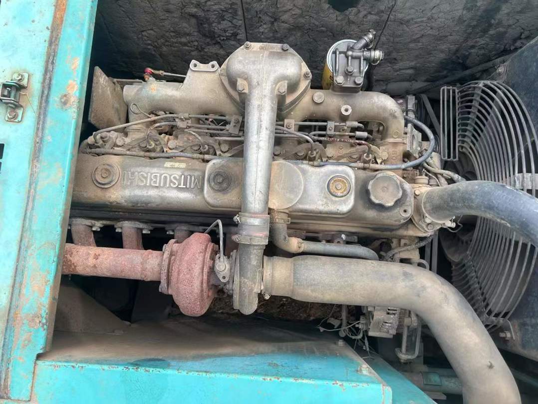 Buy Kobelco SK200-2 Used Excavator / 2