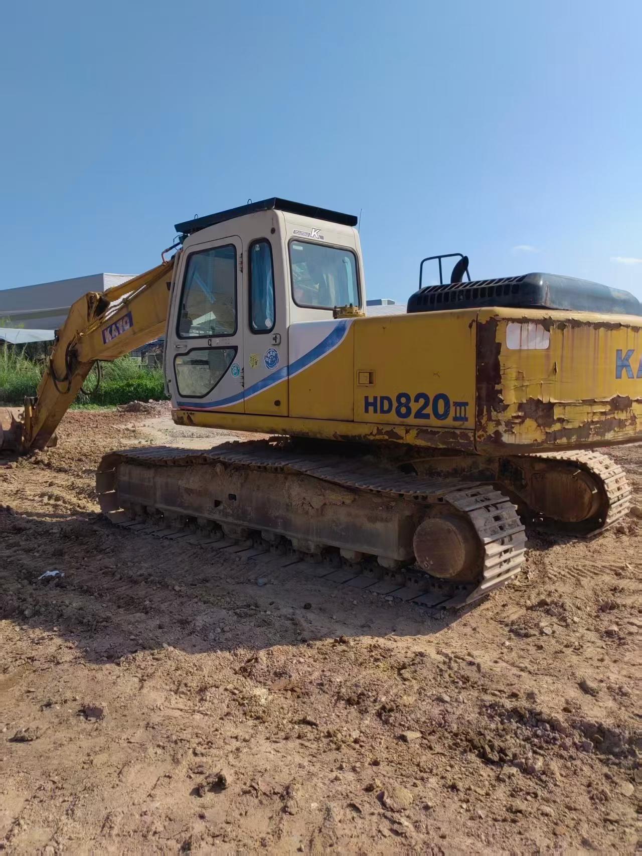 Buy Kato 820-3SP Used Excavator Buy Kato 820-3SP Used Excavator