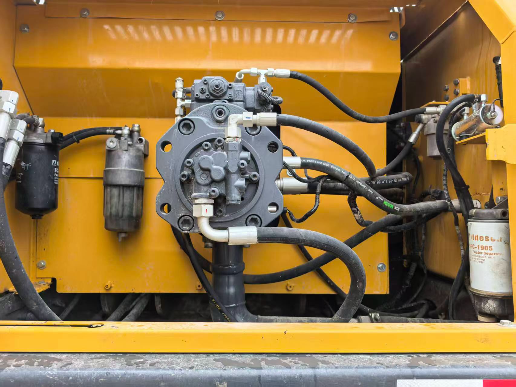 شراء حفارة XCMG XE370DK مستعملة / 5
