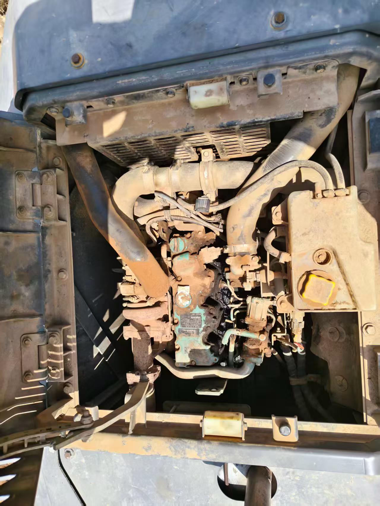Buy Volvo L120E Used Excavator / 2 Buy Volvo L120E Used Excavator / 2