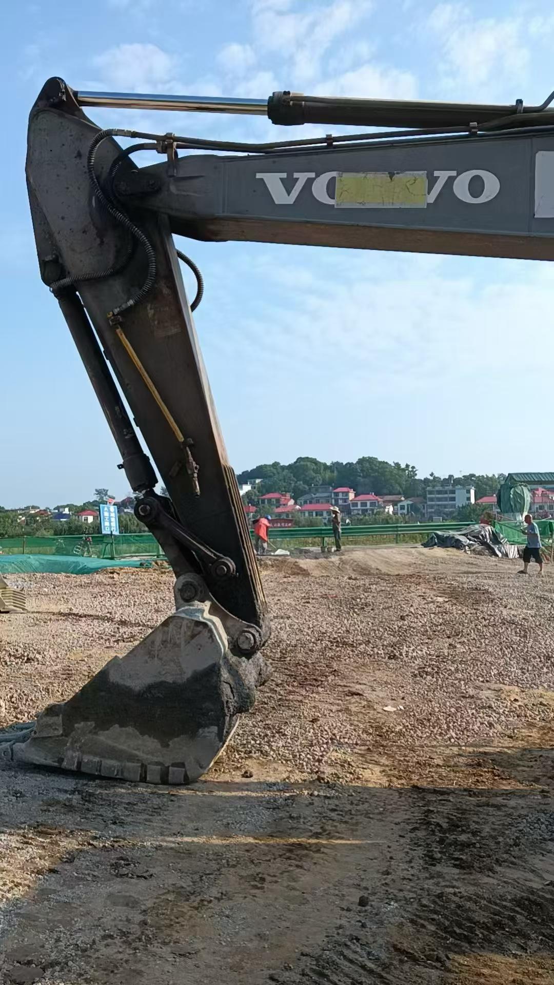 Buy Volvo EC200 Used Excavator / 6 Buy Volvo EC200 Used Excavator / 6