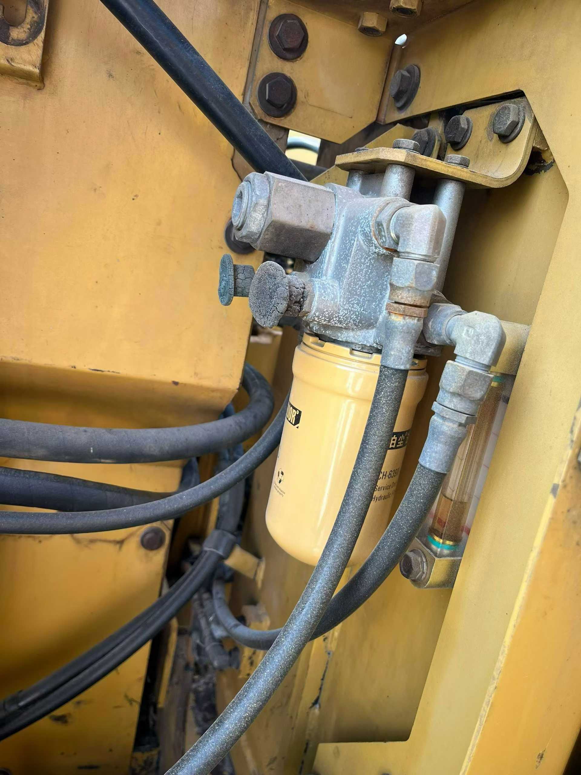 شراء حفارة Caterpillar 307C مستعملة / 7