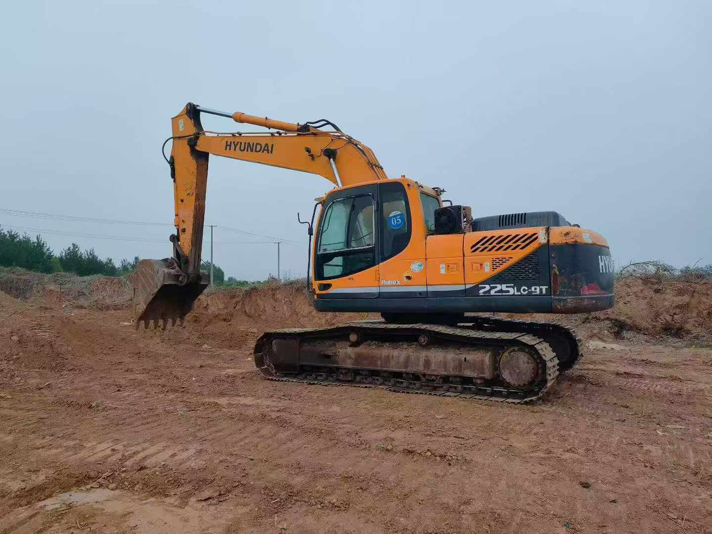 Acheter Hyundai R220-5 D'occasion Pelle
