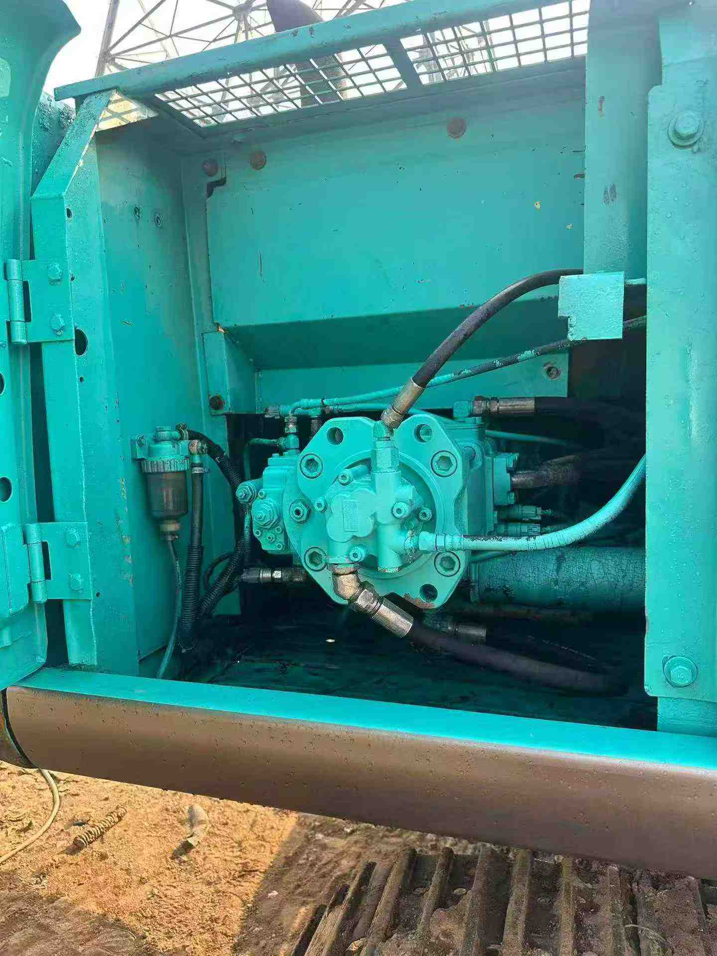 Buy Kobelco SK200-2 Used Excavator / 5