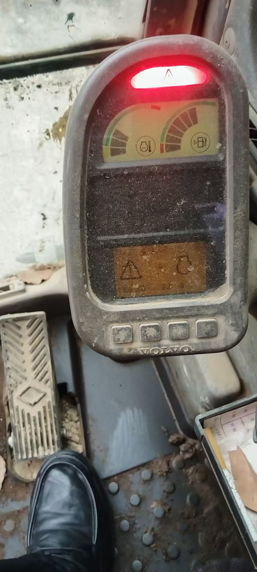 Buy Volvo EC140 Used Excavator / 4 Buy Volvo EC140 Used Excavator / 4