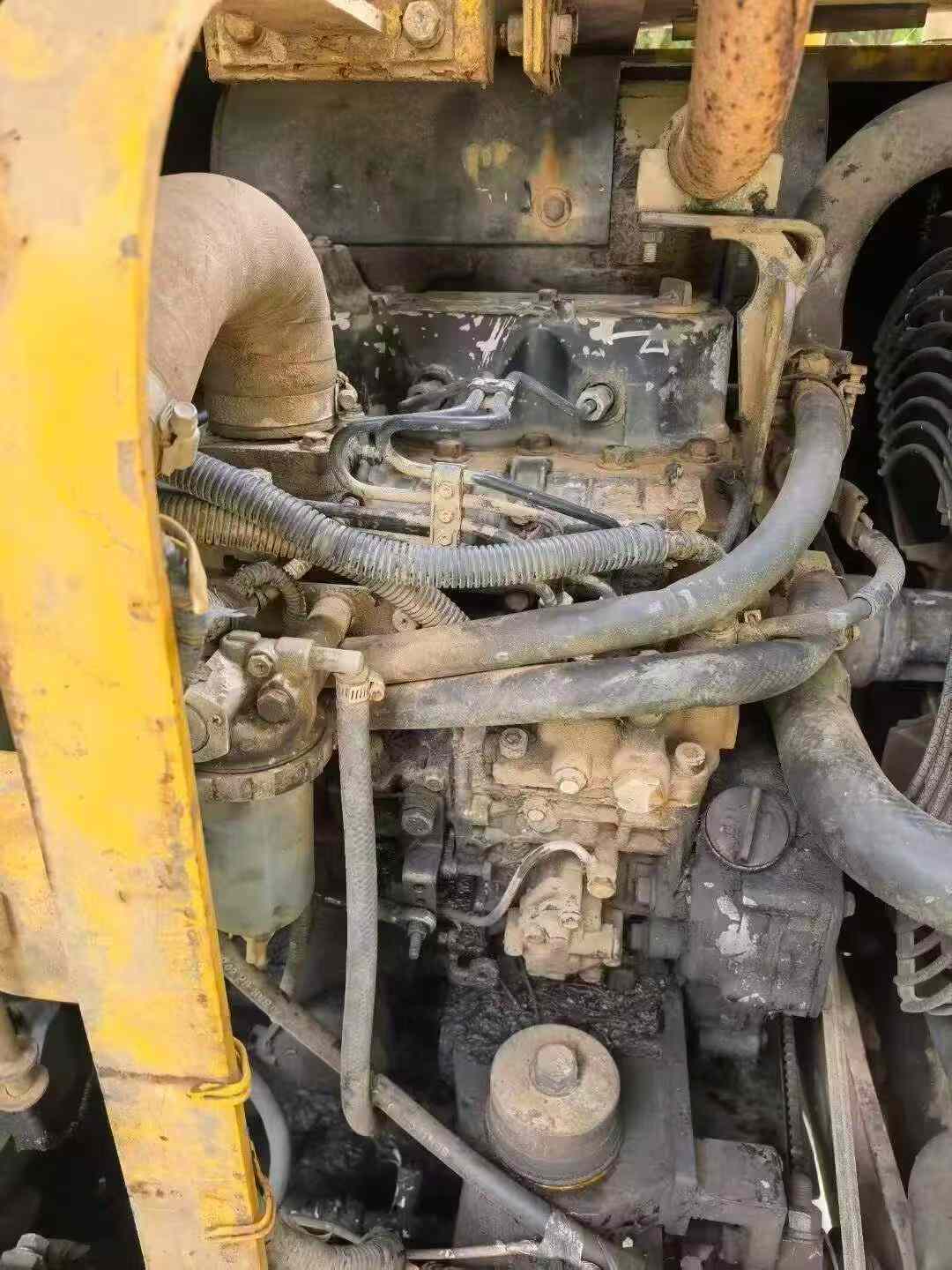 Compre Excavadora Hyundai HX55 Usada / 4