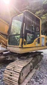 شراء حفارة Komatsu PC240-6 مستعملة / 2 شراء حفارة Komatsu PC240-6 مستعملة / 2