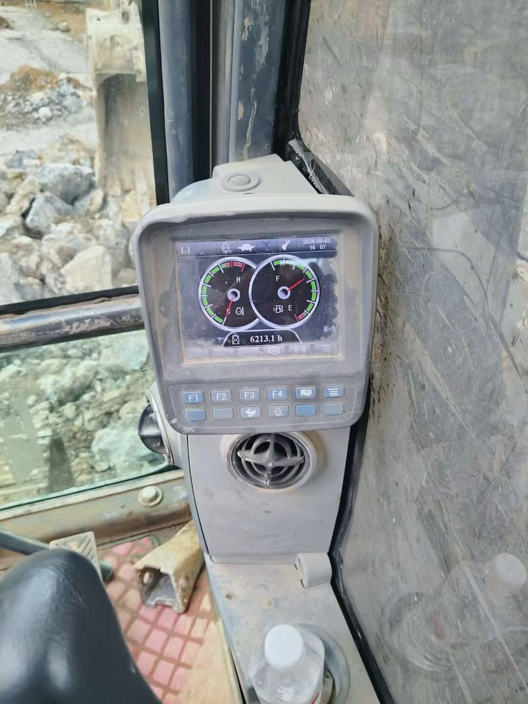 Buy XCMG XE135B Used Excavator Buy XCMG XE135B Used Excavator