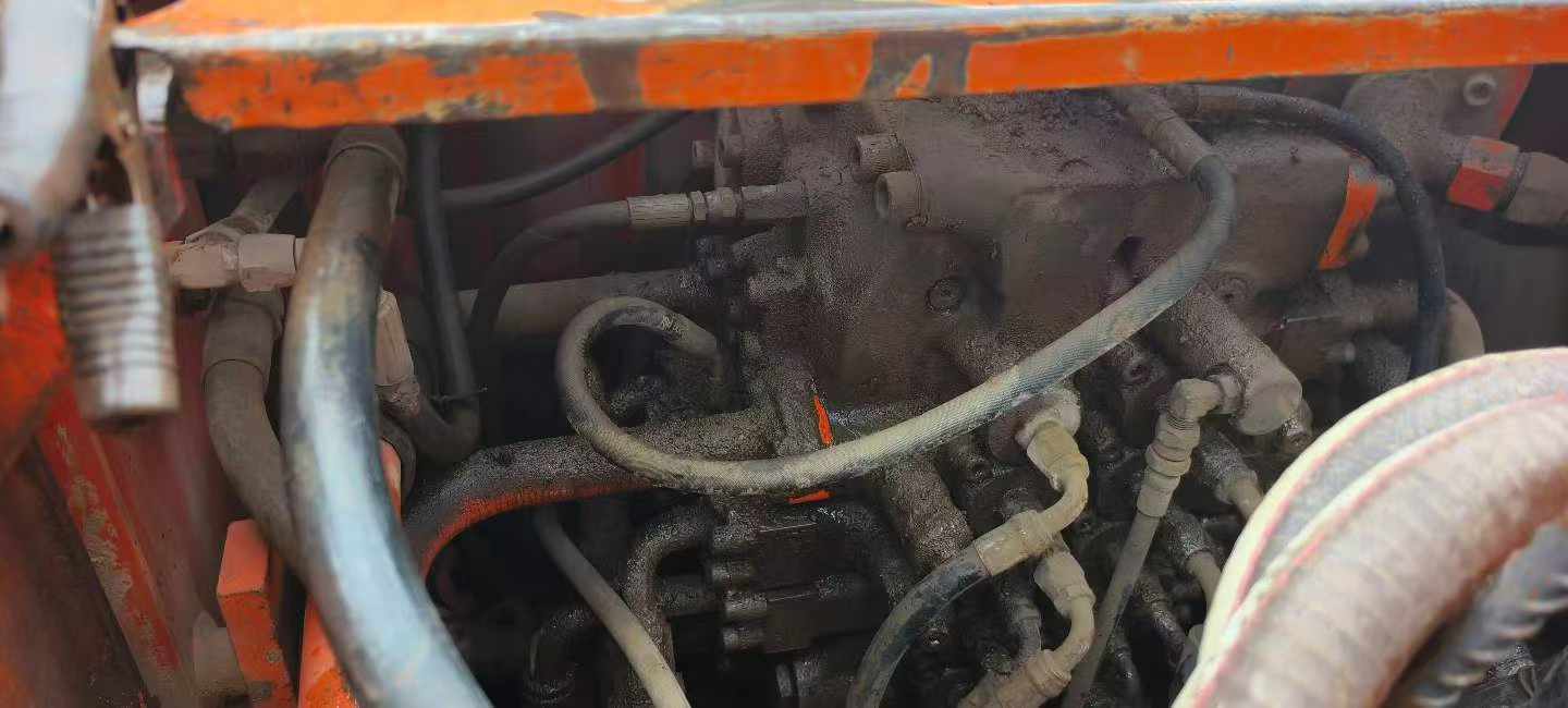 Buy Doosan DH225-9 Used Excavator / 4