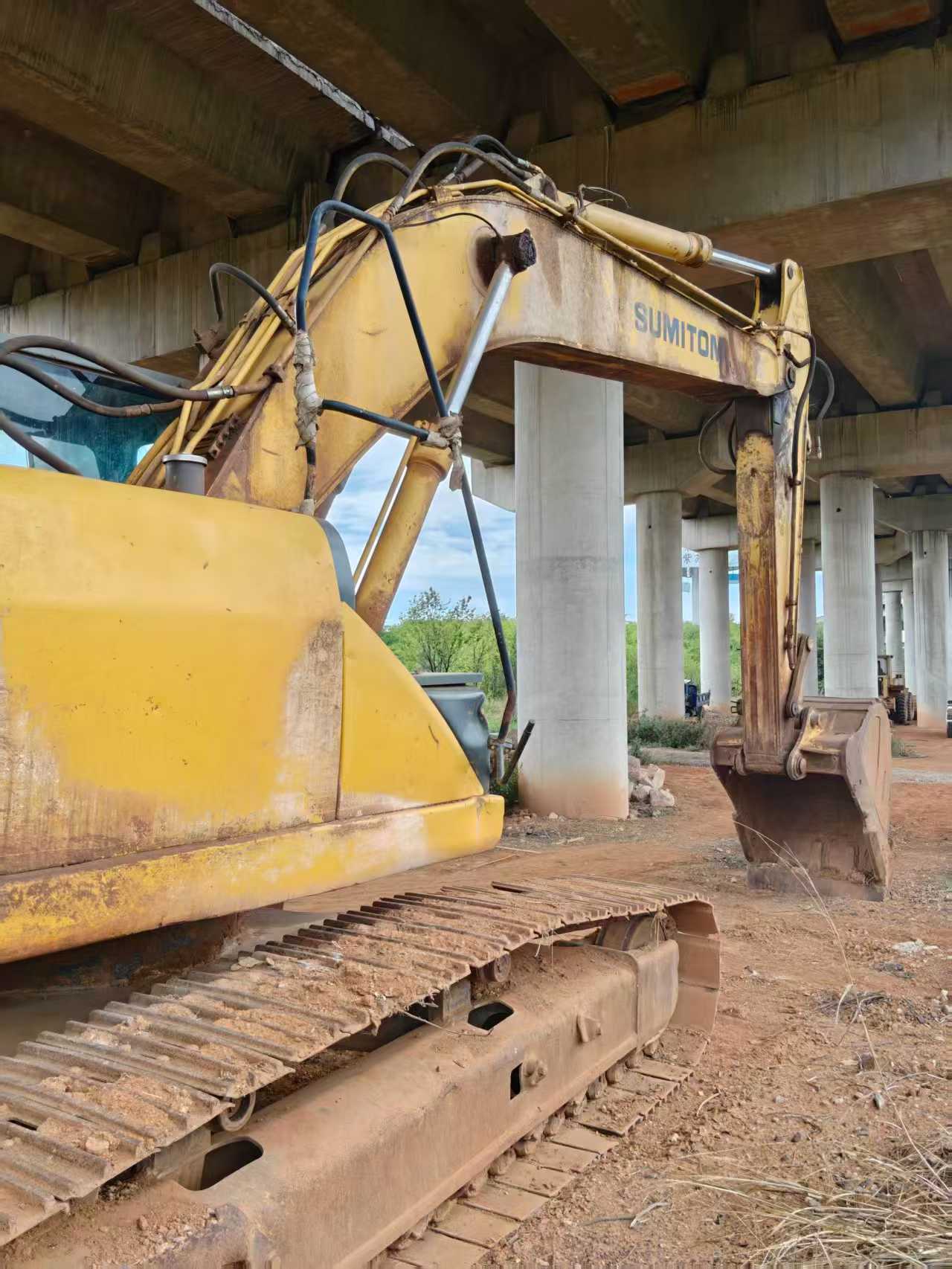 شراء حفارة Sumitomo SH240-3 مستعملة / 7