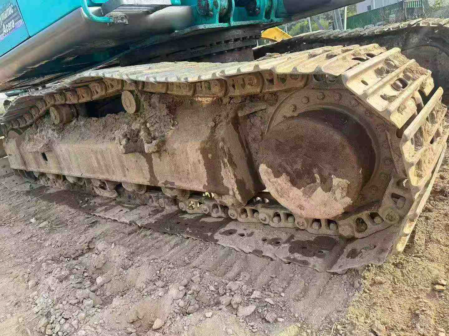 Buy Kobelco SK200-2 Used Excavator / 6