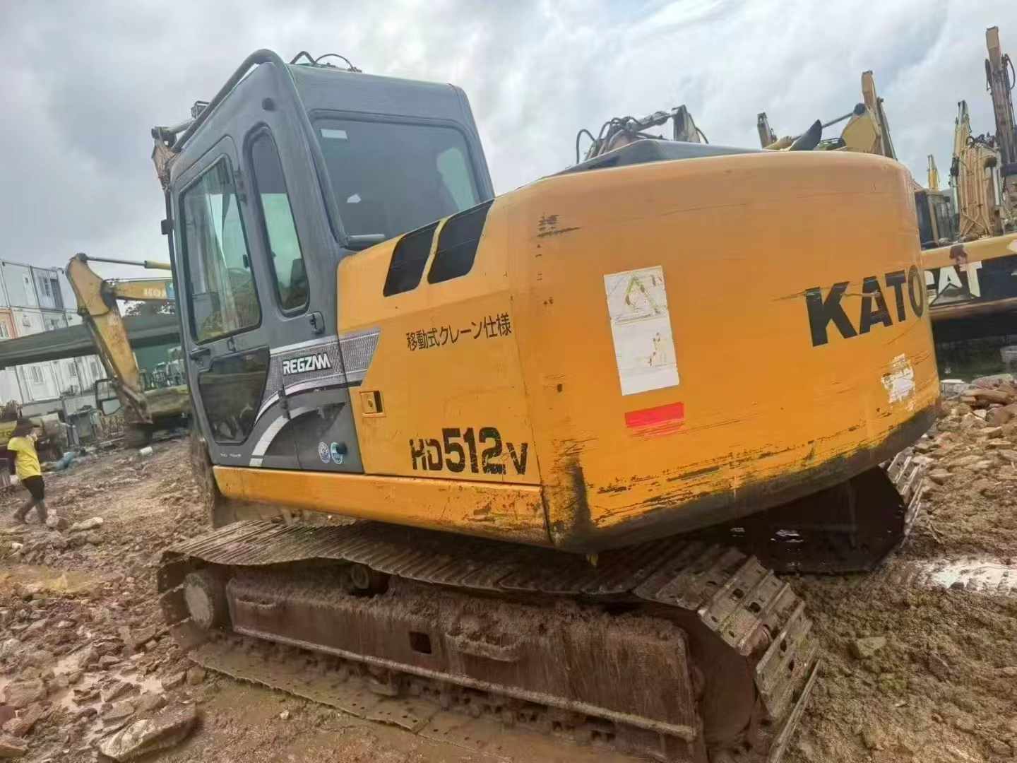 Buy Kato HD512V Used Excavator