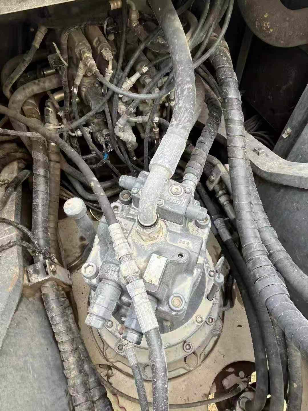 شراء حفارة Sumitomo SH240-6 مستعملة / 7