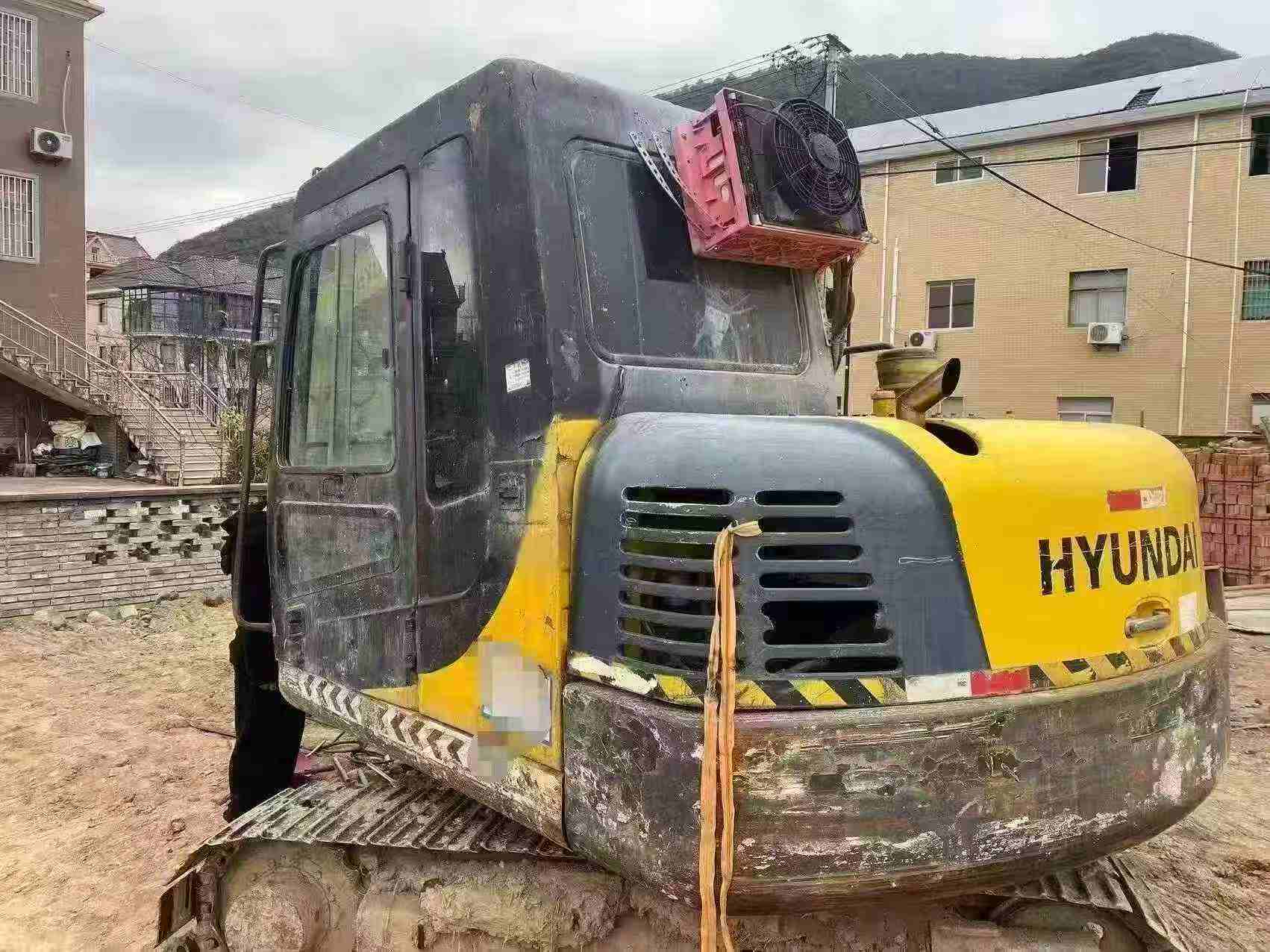 Acheter Hyundai R80G D'occasion Pelle