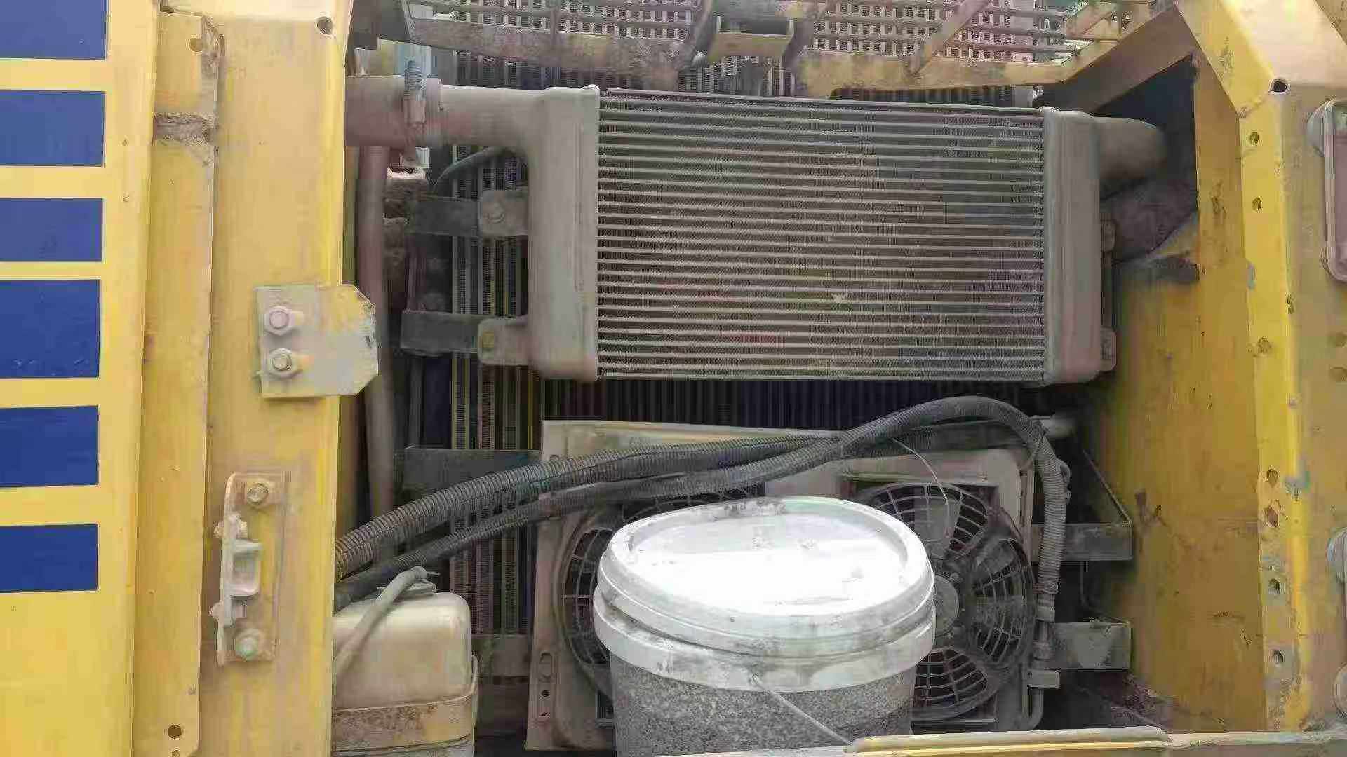 Buy Komatsu PC220-7 Used Excavator / 5 Buy Komatsu PC220-7 Used Excavator / 5