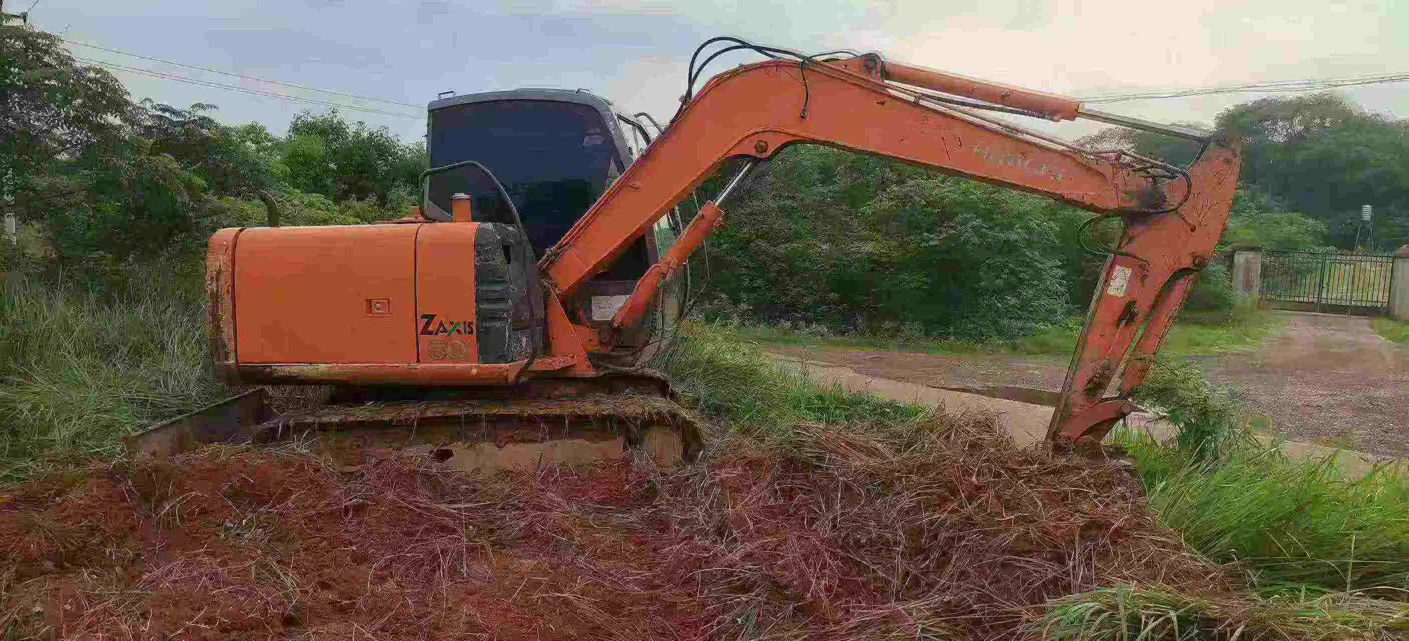Buy Hitachi EX60-6 Used Excavator / 2 Buy Hitachi EX60-6 Used Excavator / 2