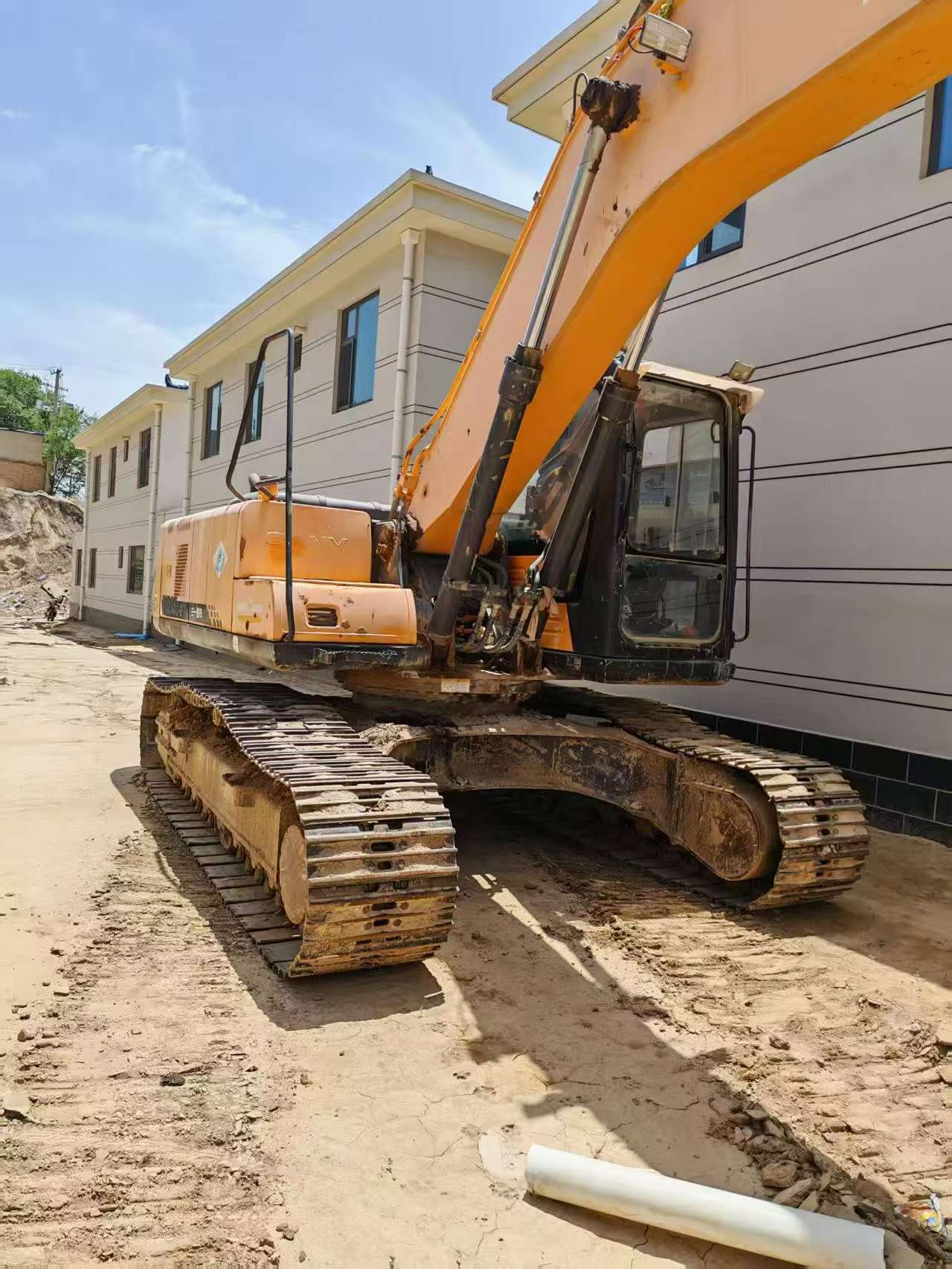 Buy Sany SY215C-8 Used Excavator / 4 Buy Sany SY215C-8 Used Excavator / 4