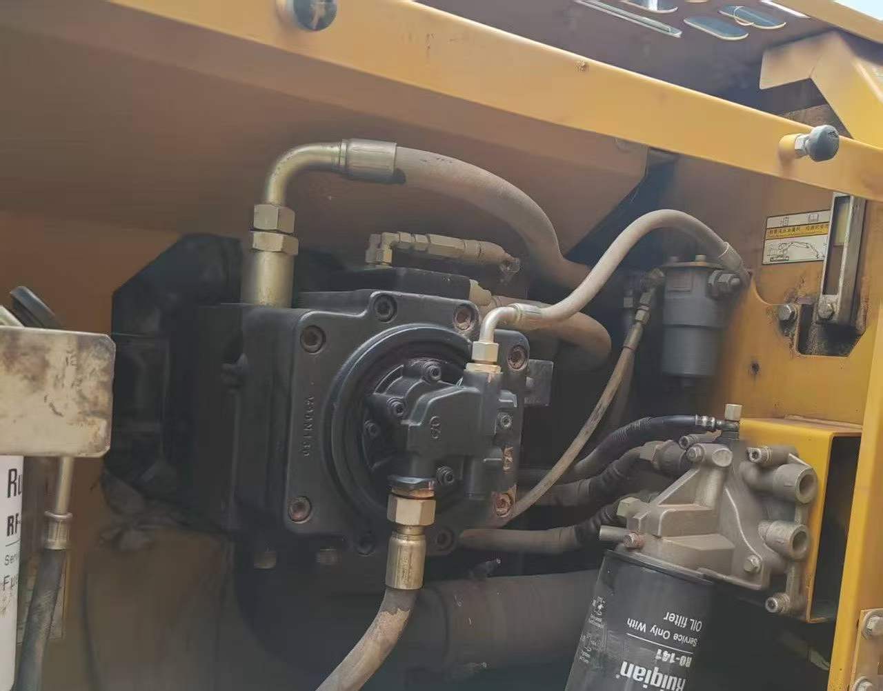 Buy Sany SY205C Used Excavator / 3 Buy Sany SY205C Used Excavator / 3