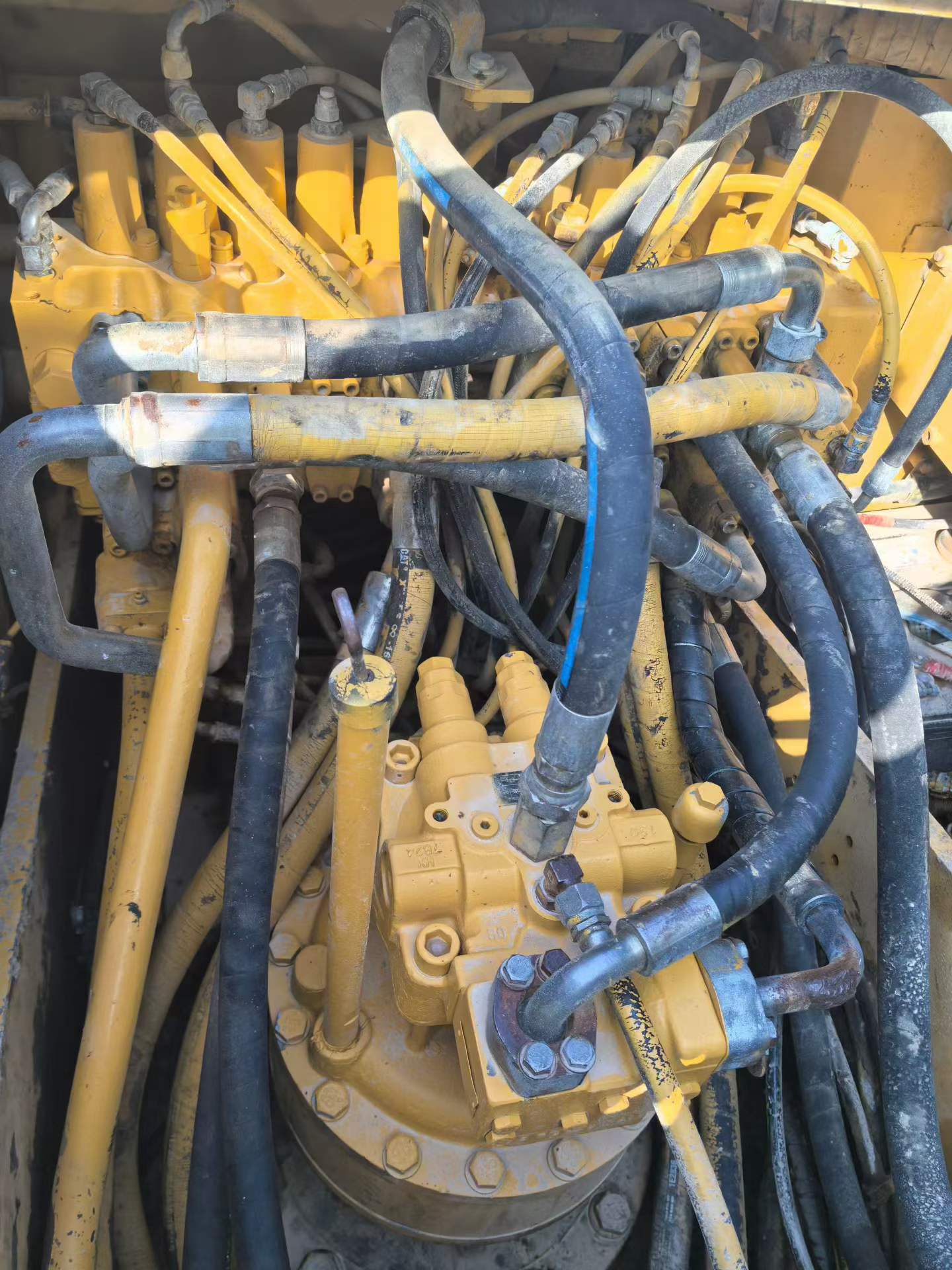 Buy Caterpillar 320A Used Excavator / 7 Buy Caterpillar 320A Used Excavator / 7