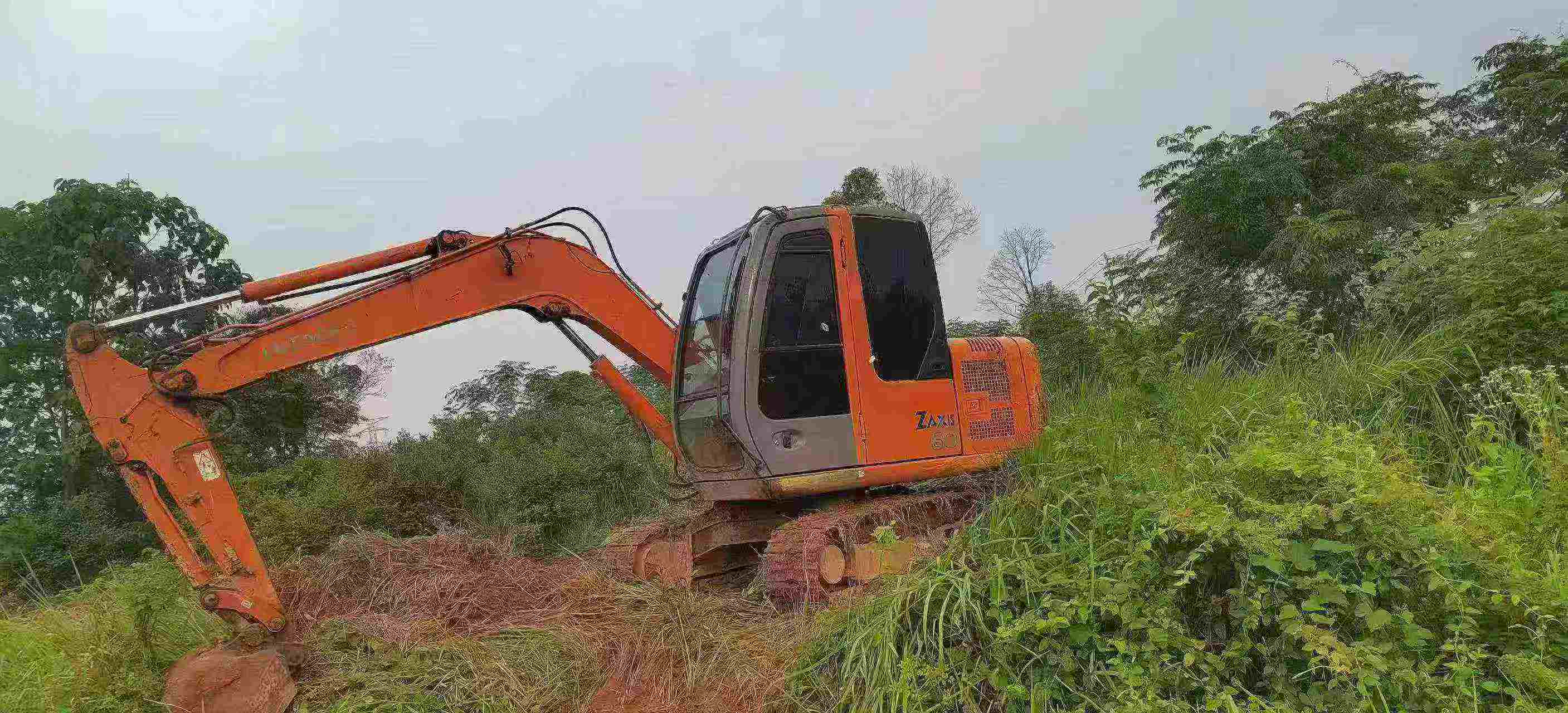 Buy Hitachi EX60-6 Used Excavator Buy Hitachi EX60-6 Used Excavator