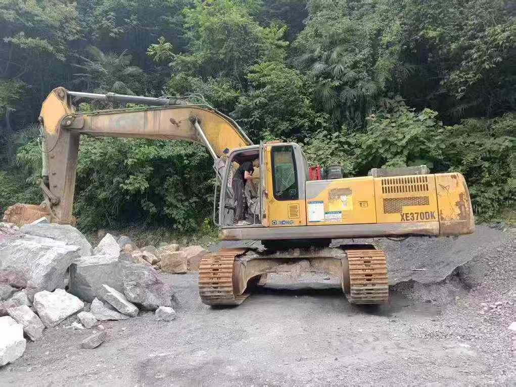 شراء XCMG XE335C مستعمل حفارة