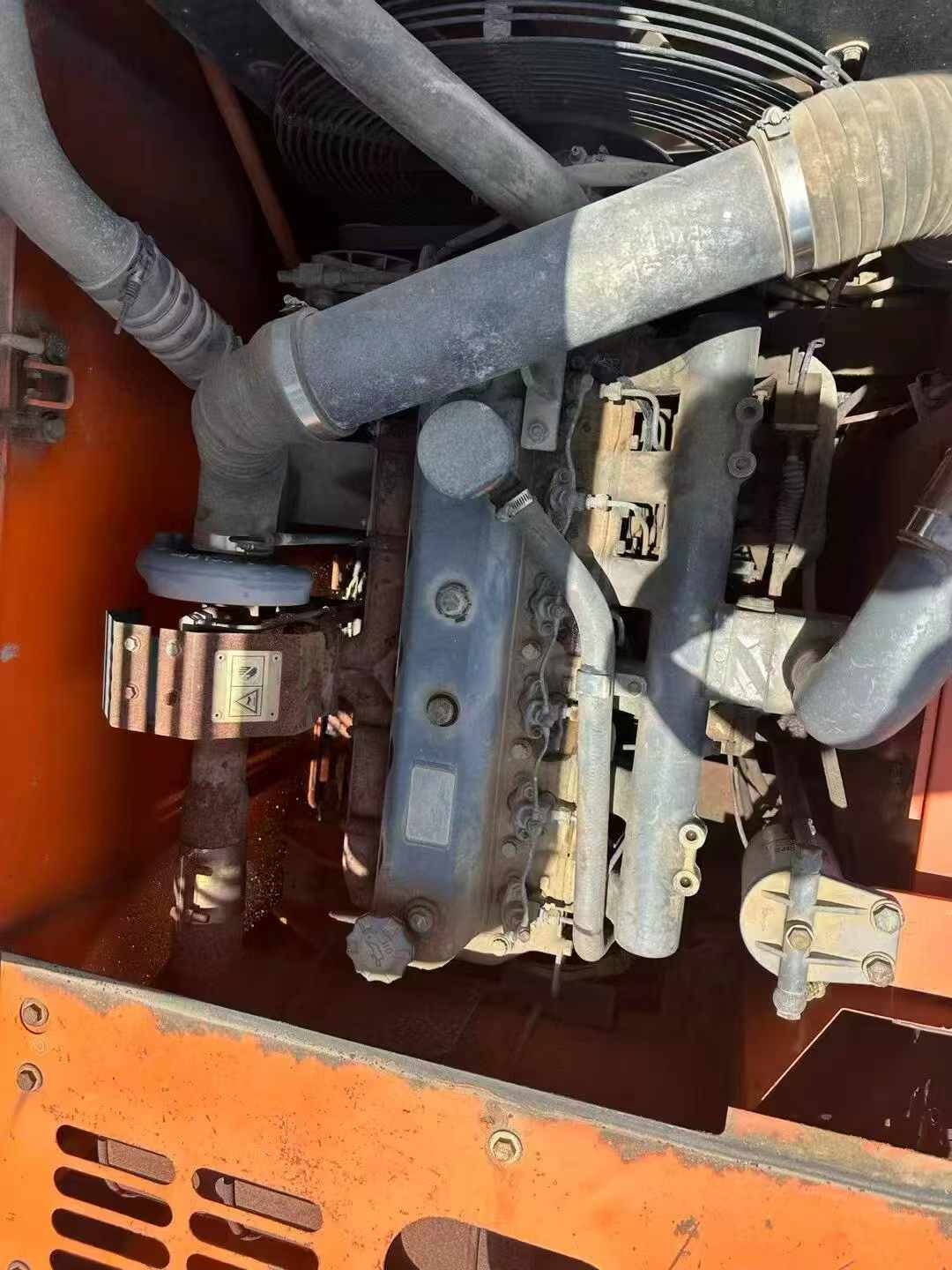 شراء حفارة Doosan DH225-7 مستعملة / 2