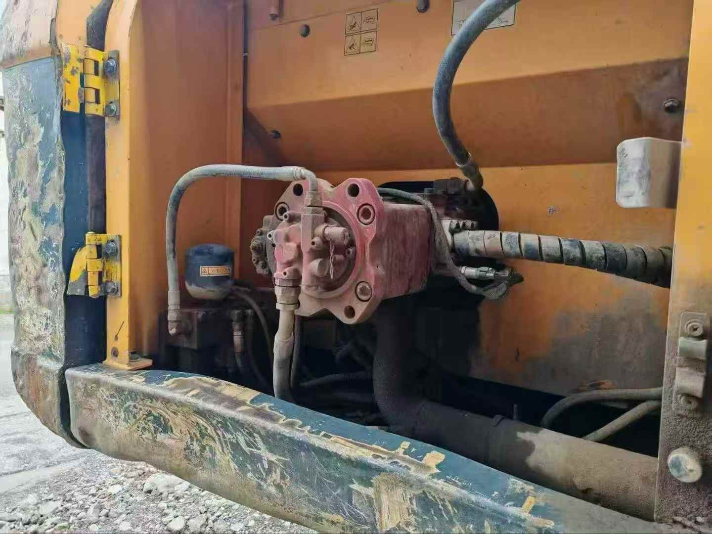 Compre Excavadora Hyundai R275LC-9T Usada / 5