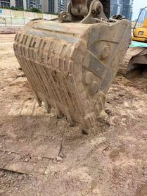 Buy Komatsu PC200-6 Used Excavator / 4 Buy Komatsu PC200-6 Used Excavator / 4