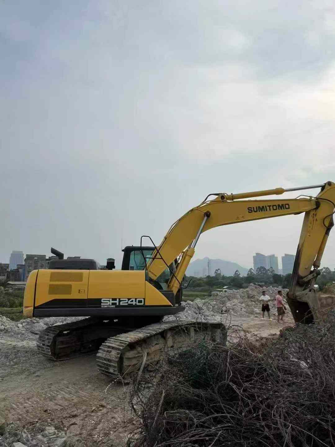 شراء حفارة Sumitomo SH240-6 مستعملة / 3