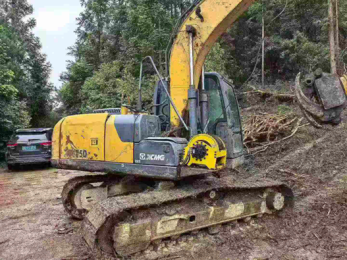 شراء حفارة XCMG XE135B مستعملة / 9