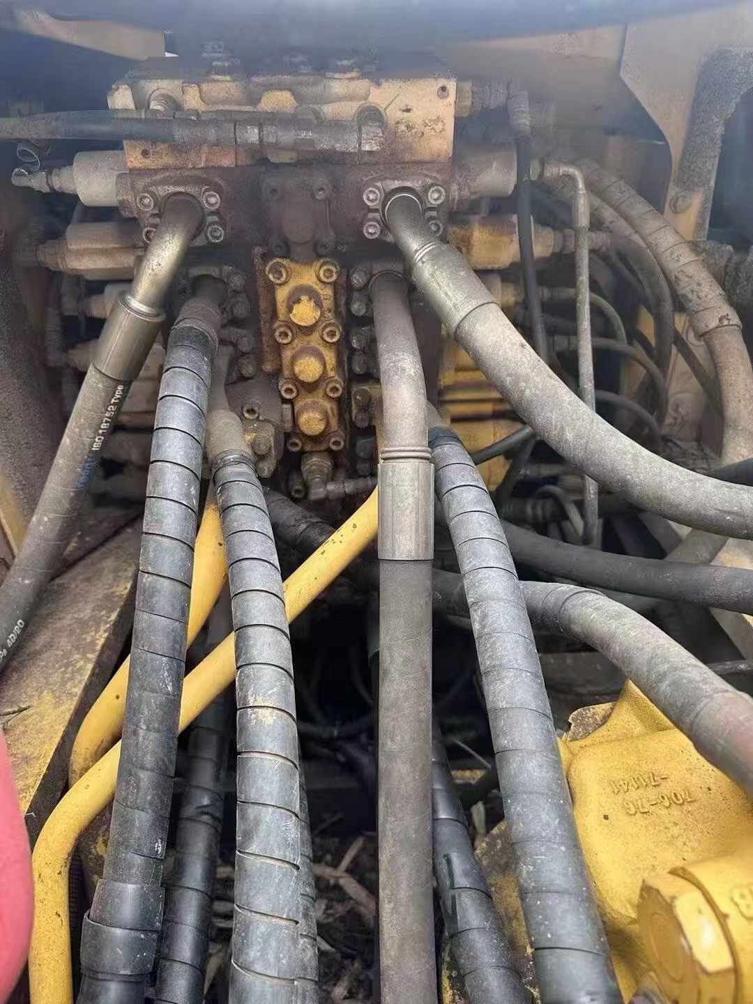 Compre Excavadora Komatsu PC220-8 Usada / 5