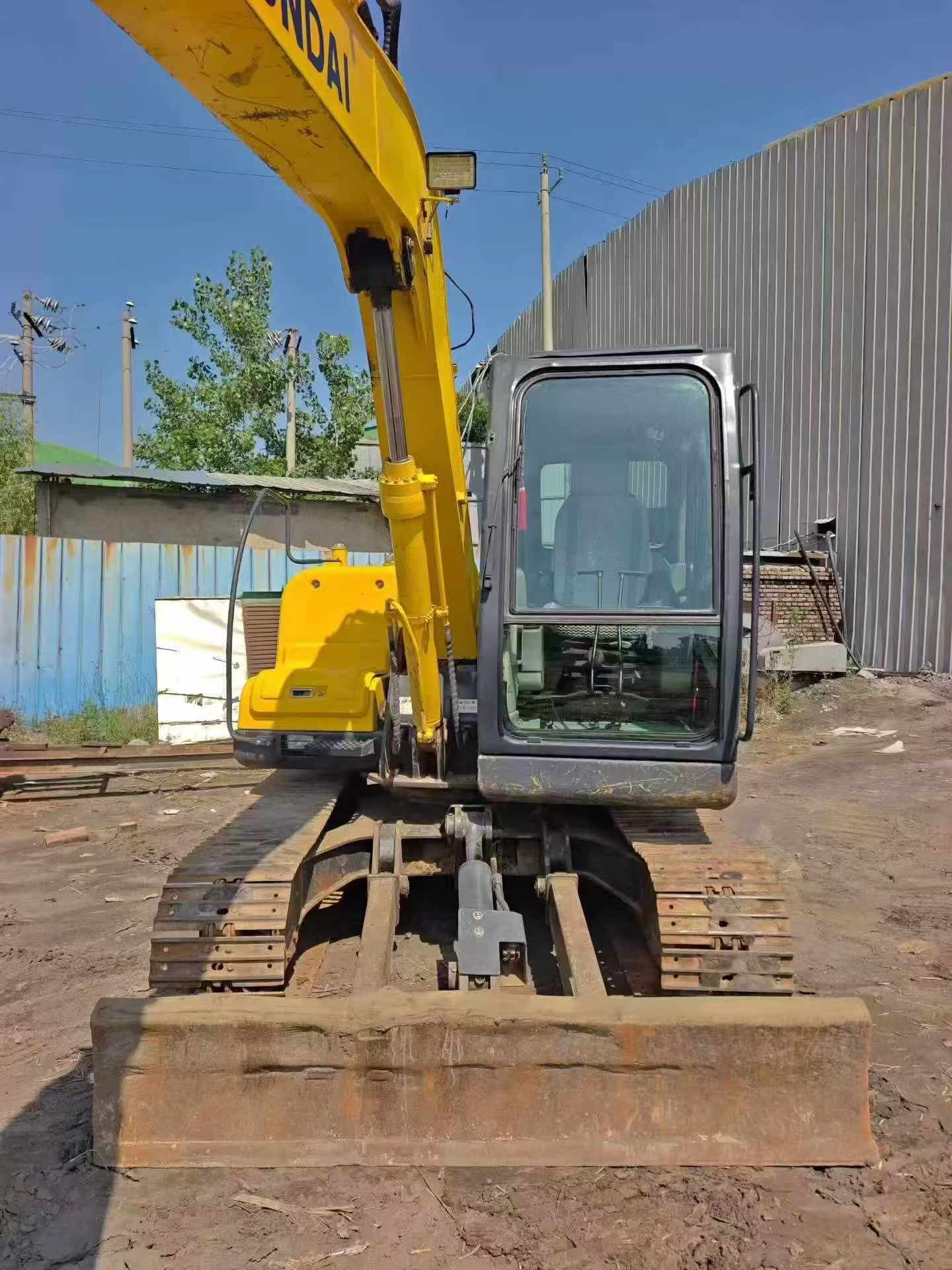 Compre Excavadora Hyundai R80-7 Usada / 3