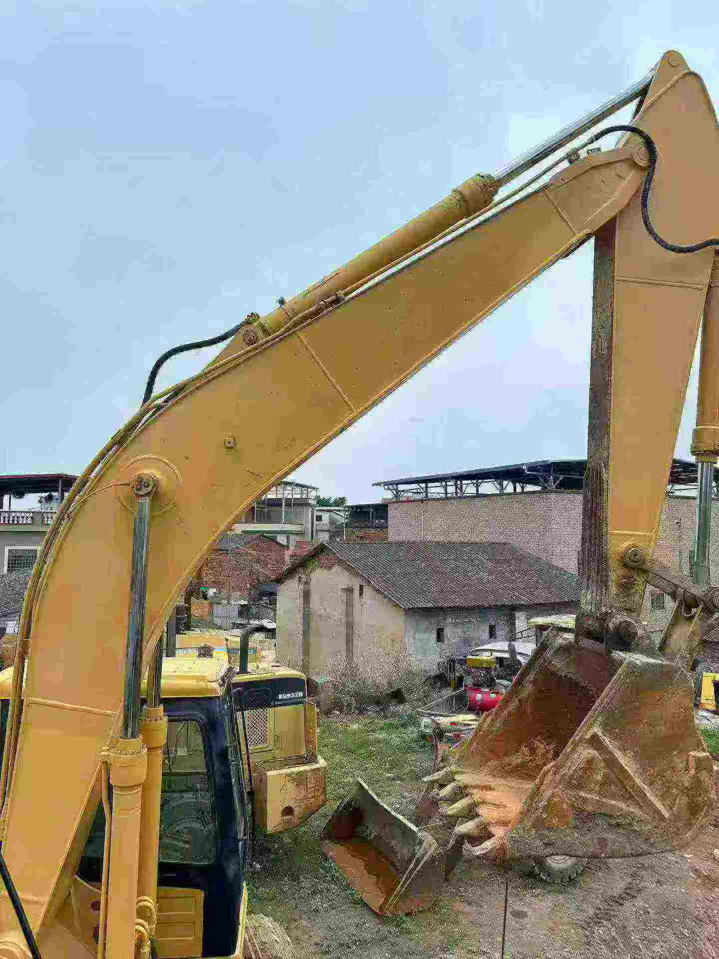 Buy Caterpillar 320B Used Excavator / 3