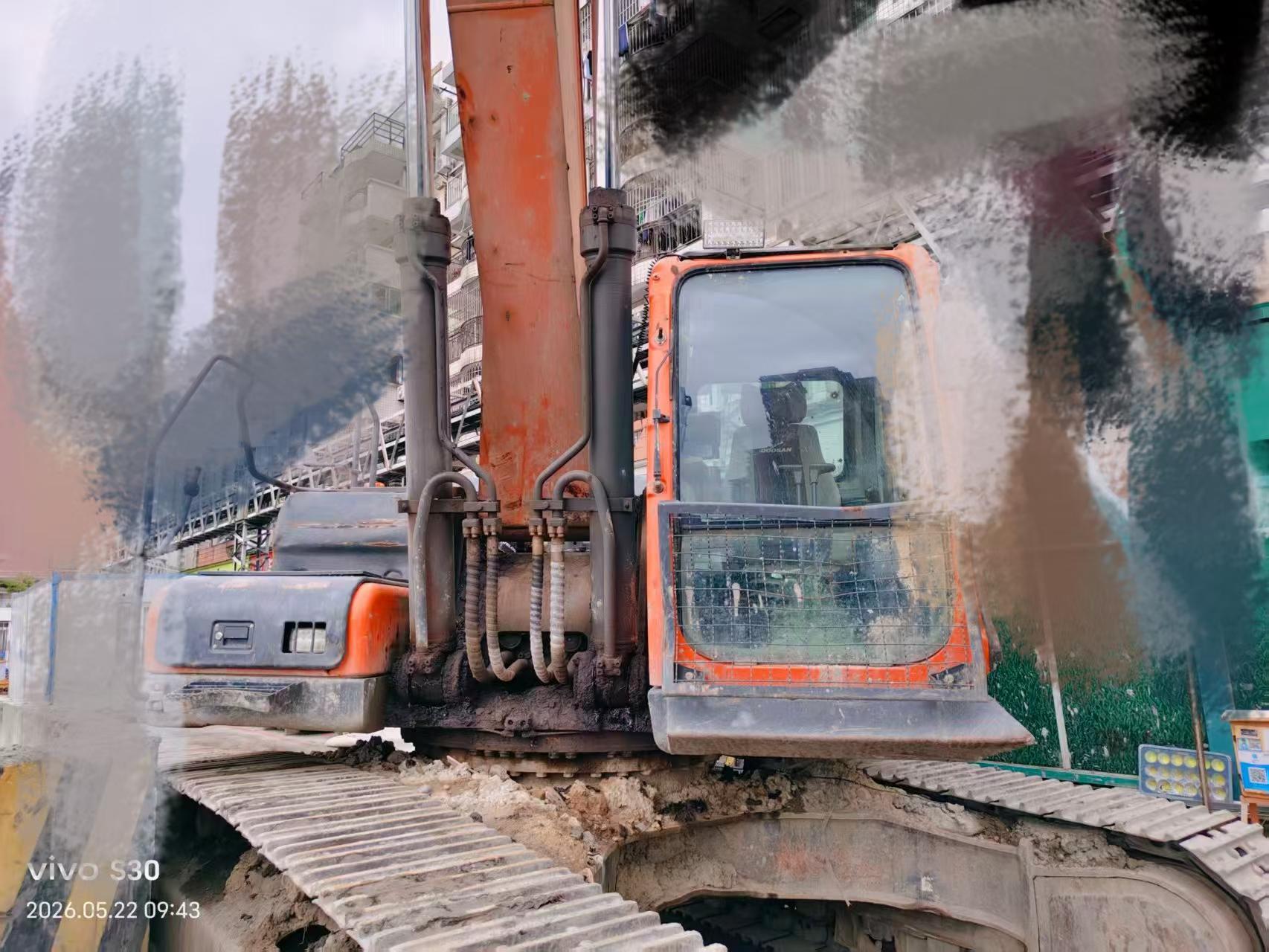 شراء حفارة Doosan DH360-V مستعملة / 7