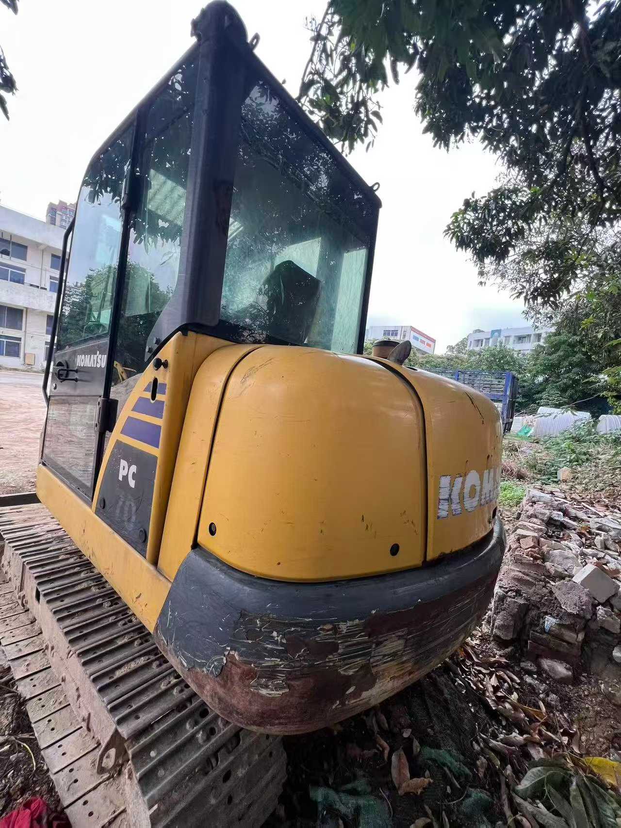 Buy Komatsu PC56-7 Used Excavator / 3