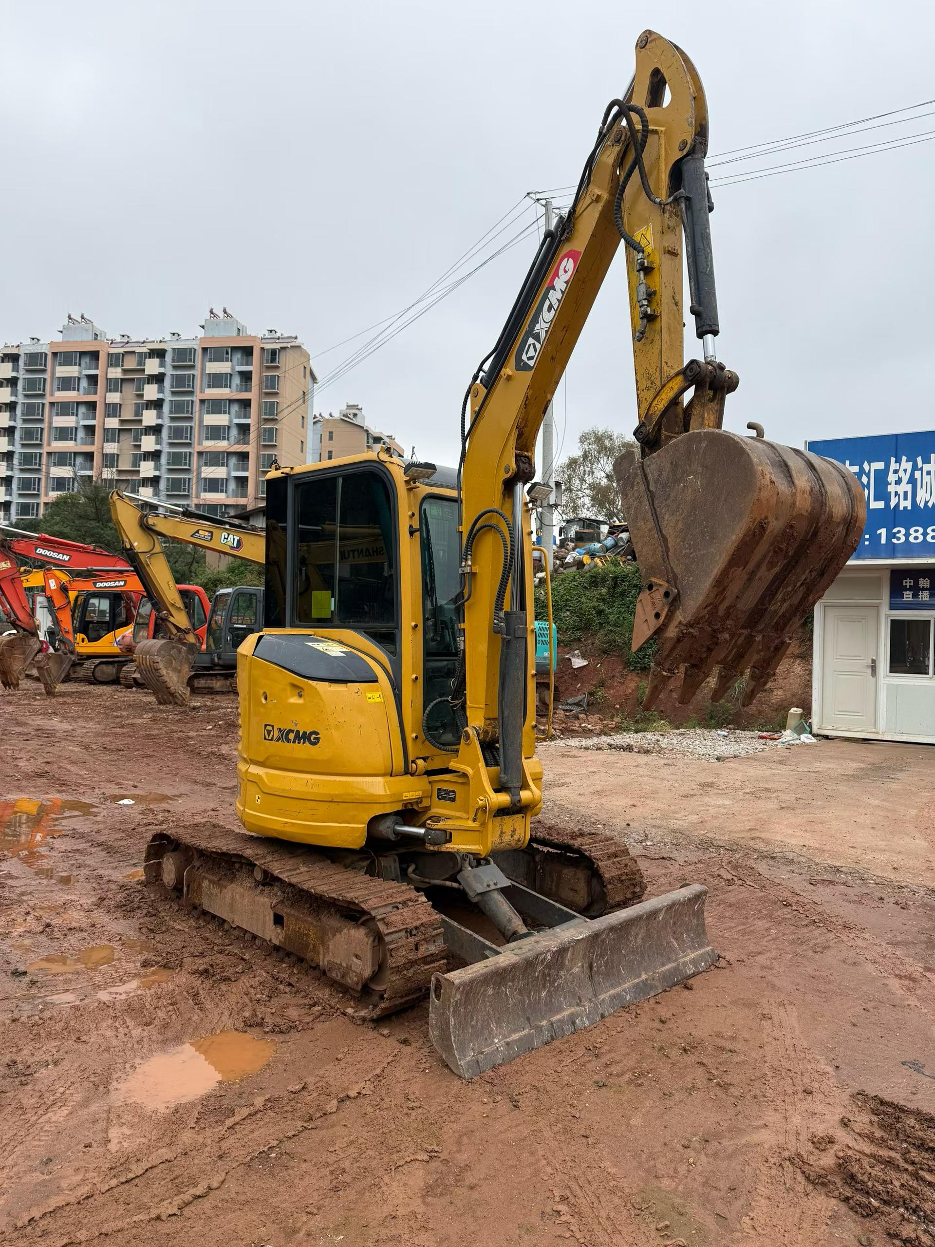 Buy XCMG XE35U Used Excavator / 6 Buy XCMG XE35U Used Excavator / 6