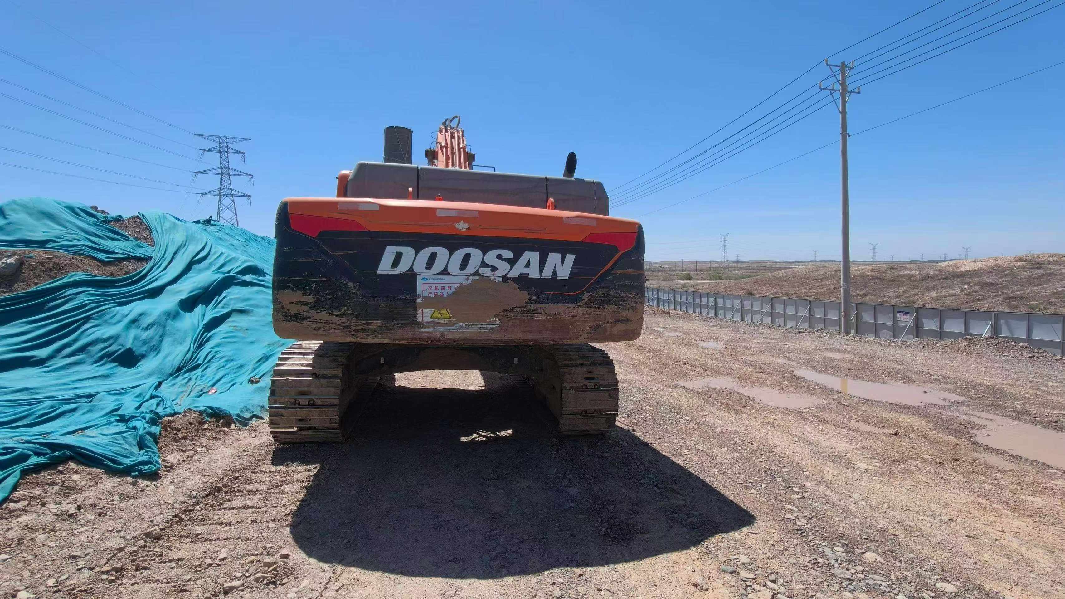 Buy Doosan DX340 Used Excavator / 3 Buy Doosan DX340 Used Excavator / 3