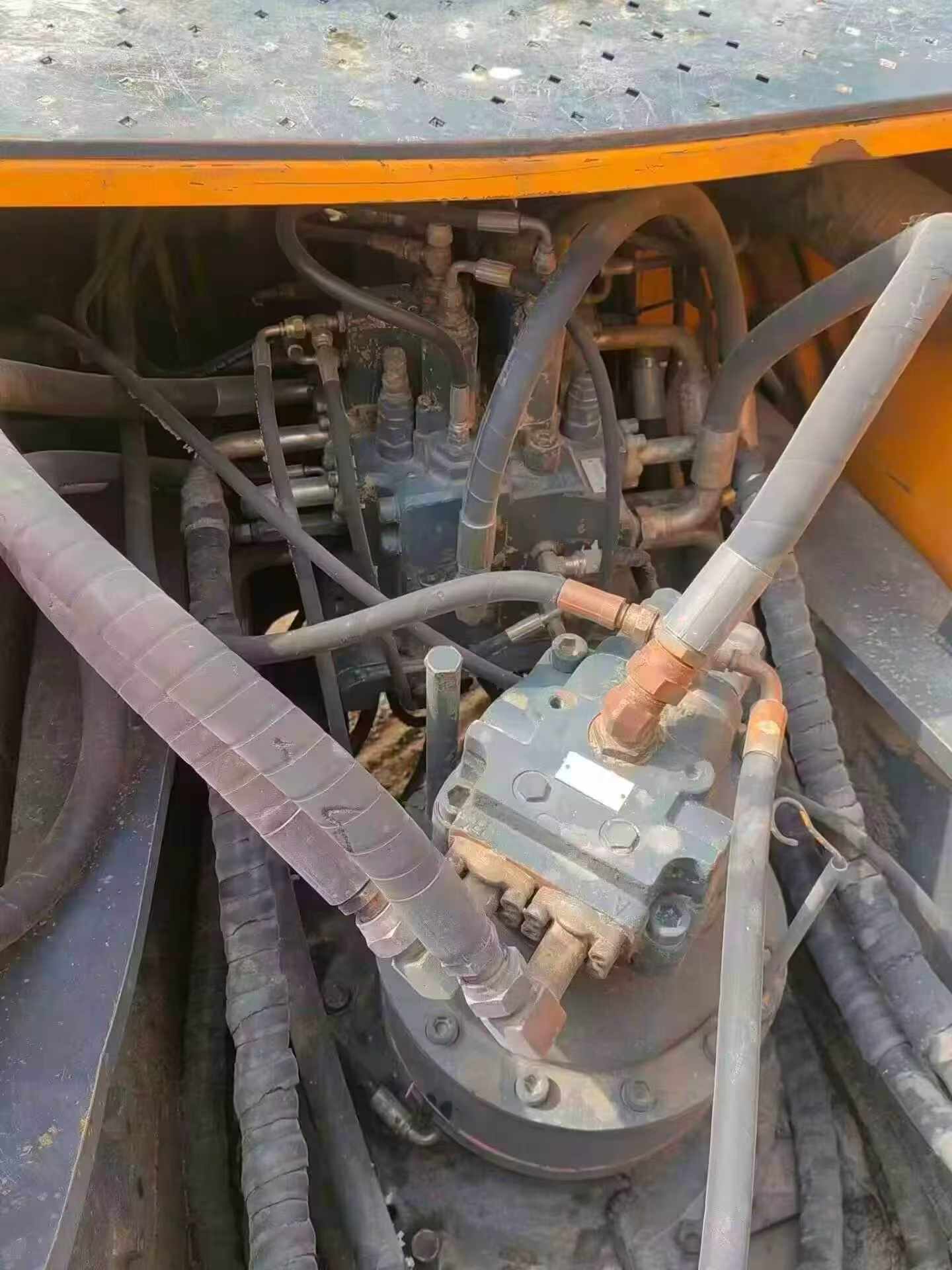 Compre Excavadora Hyundai R305LC-7 Usada / 7
