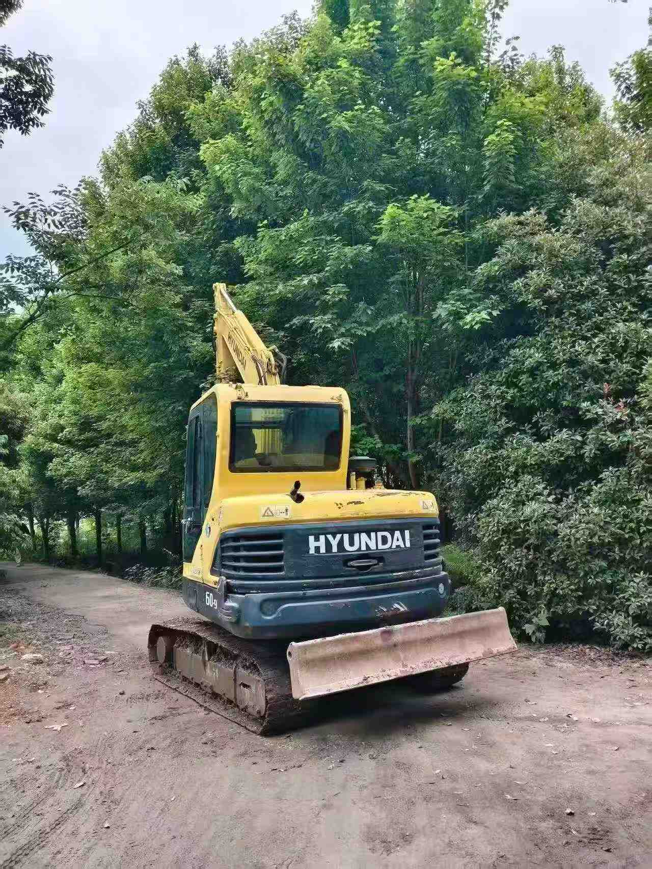 Buy Hyundai R60-9V Used Excavator / 9
