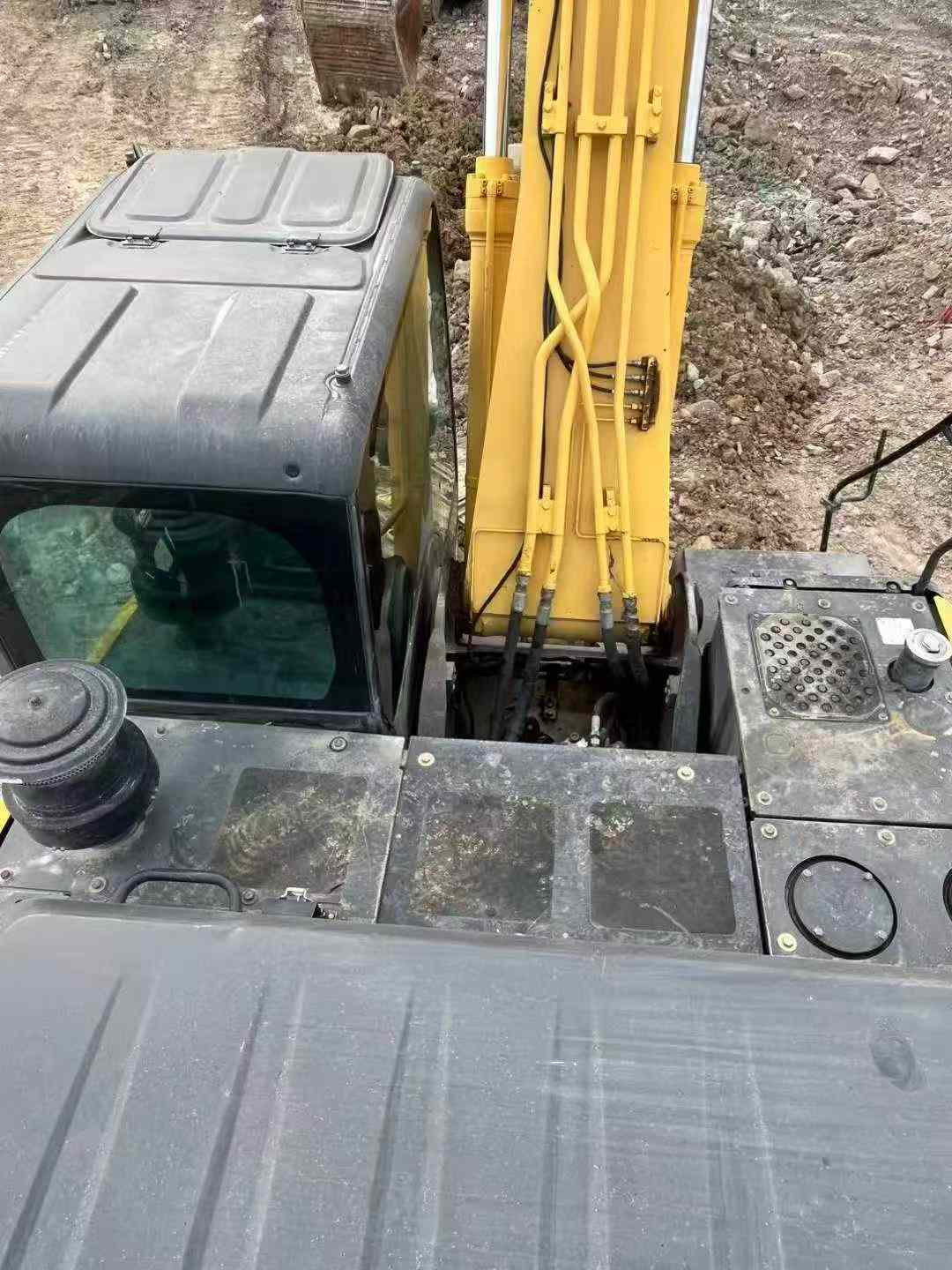 شراء حفارة Sumitomo SH240-6 مستعملة / 8