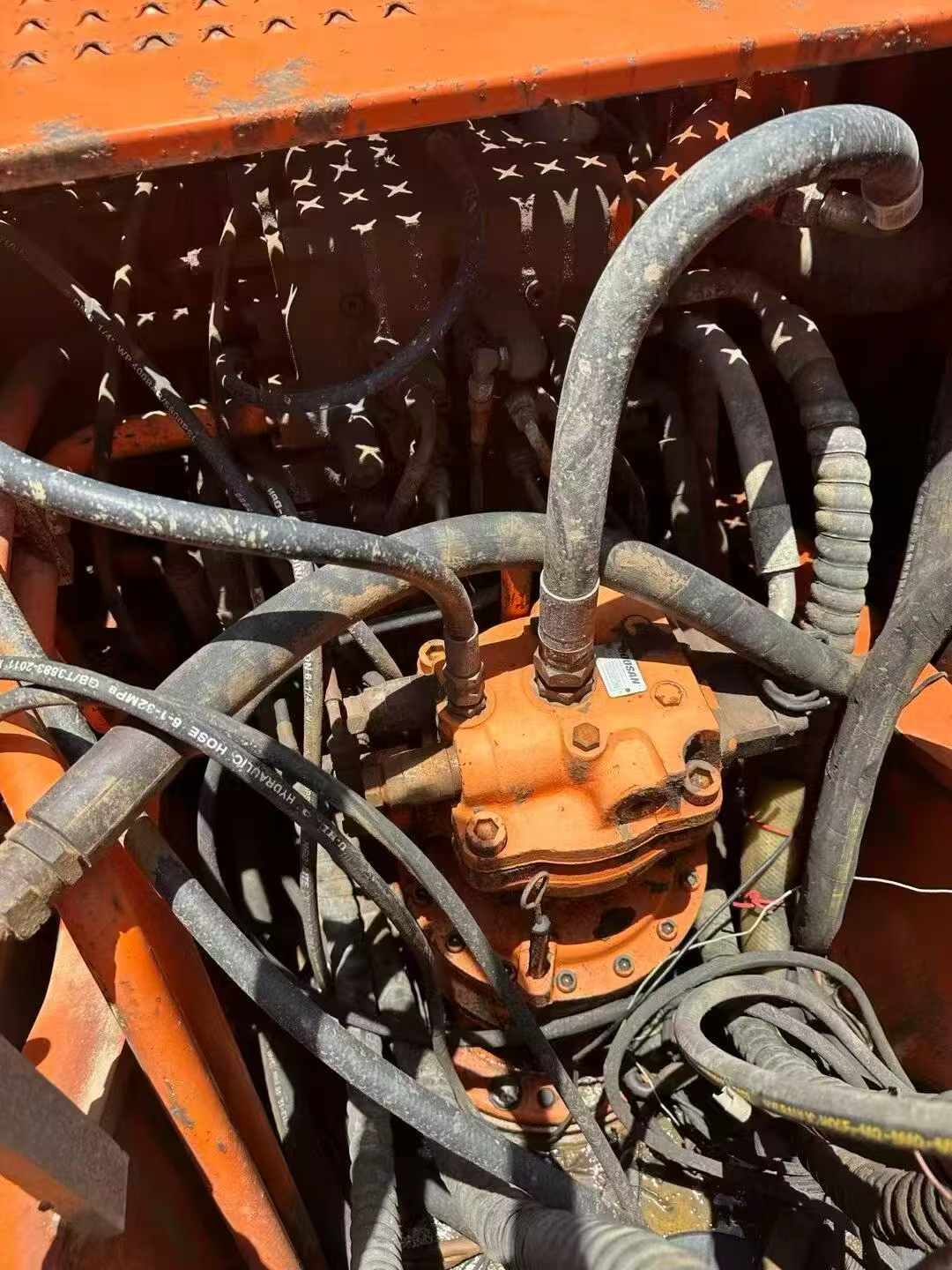 شراء حفارة Doosan DH225-7 مستعملة / 3