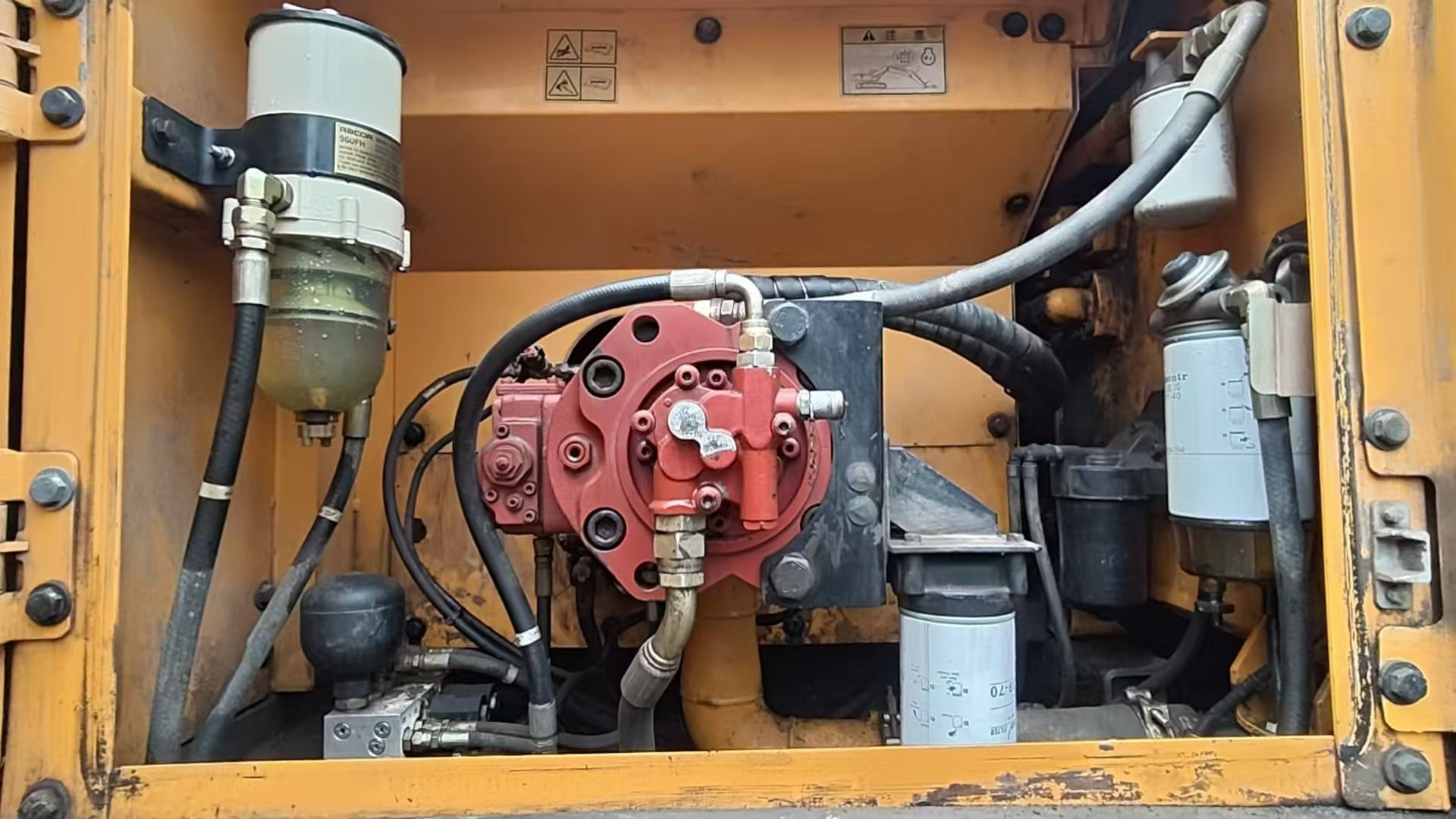 Buy Hyundai R215-7 Used Excavator / 4