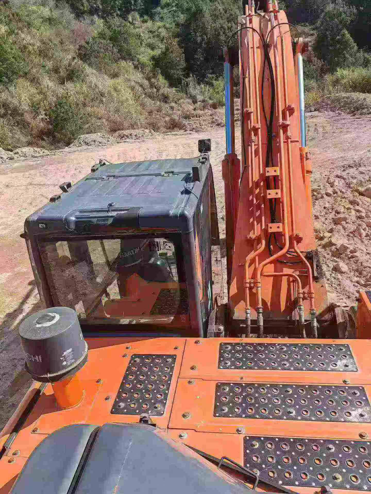 Buy Hitachi EX250-5 Used Excavator / 5 Buy Hitachi EX250-5 Used Excavator / 5