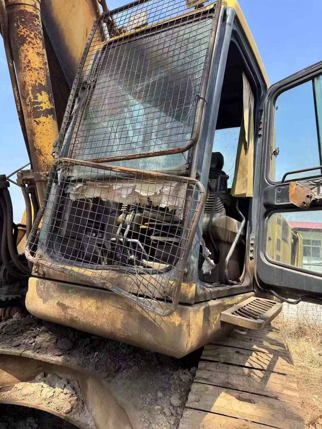 Buy Komatsu PC400-6 Used Excavator