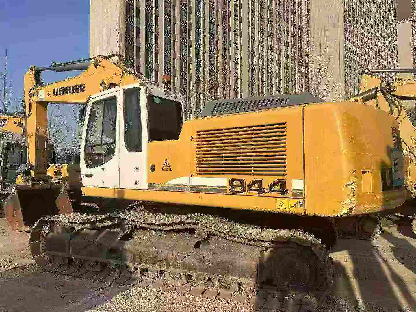 Buy Liebherr R944B Used Excavator / 4